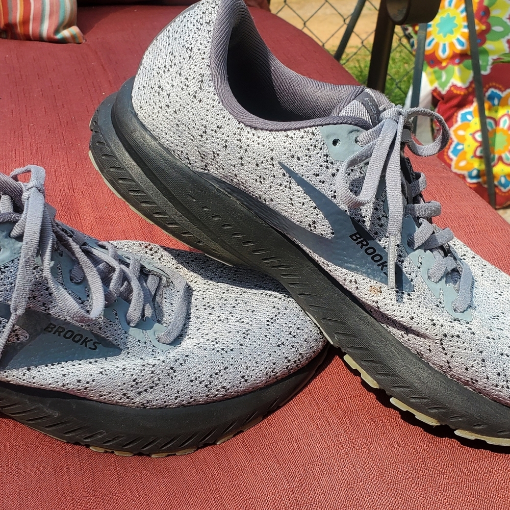 Brooks Men Launch 7 Running Shoes, Grey/Blackened Pearl 10.5 D/medium